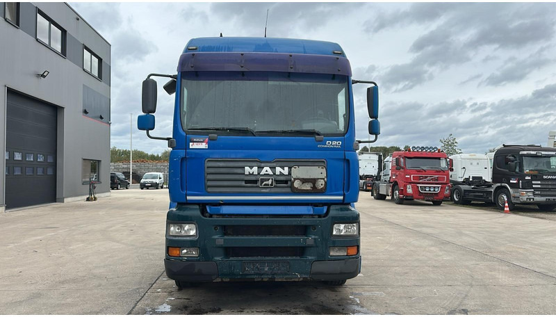 MAN TGA 18.390 (RETARDER / GOOD CONDITION) - Xe đầu kéo: hình 4 MAN TGA 18.390 (RETARDER / GOOD CONDITION) - Xe đầu kéo: hình 4