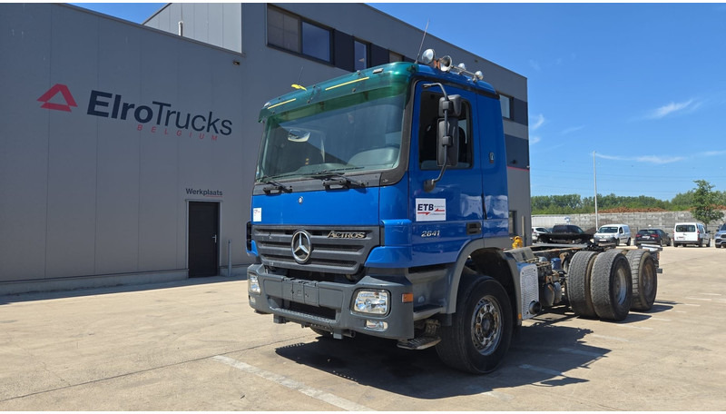 Mercedes-Benz Actros 2641 (LAMES / STEEL SUSP. / EPS / 3 PEDALES / GRAND PONT) - Xe đầu kéo: hình 1 Mercedes-Benz Actros 2641 (LAMES / STEEL SUSP. / EPS / 3 PEDALES / GRAND PONT) - Xe đầu kéo: hình 1