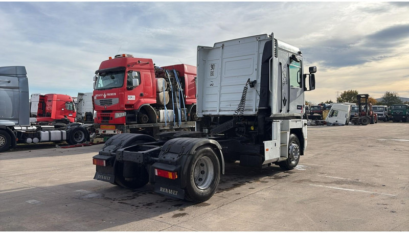 Renault AE 440 Magnum E-tech (BOITE MANUELLE / MANUAL GEARBOX) - Xe đầu kéo: hình 4 Renault AE 440 Magnum E-tech (BOITE MANUELLE / MANUAL GEARBOX) - Xe đầu kéo: hình 4