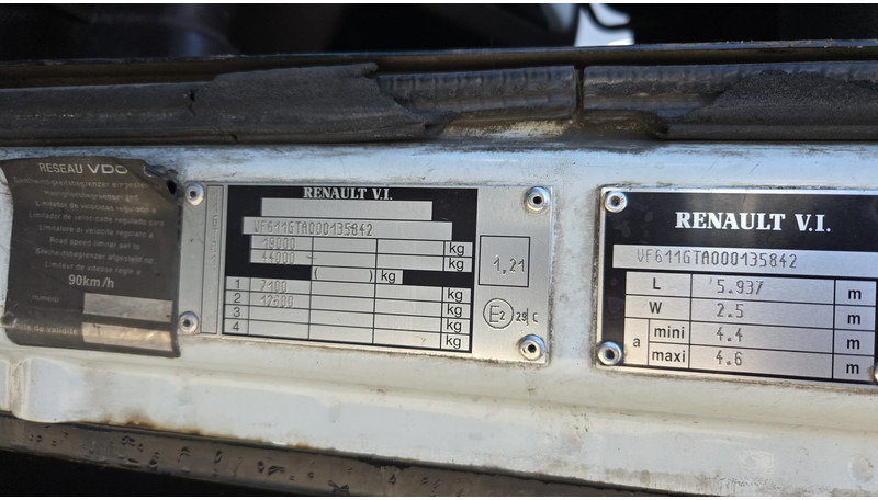 Renault AE 440 Magnum E-tech (BOITE MANUELLE / MANUAL GEARBOX) - Xe đầu kéo: hình 4 Renault AE 440 Magnum E-tech (BOITE MANUELLE / MANUAL GEARBOX) - Xe đầu kéo: hình 4