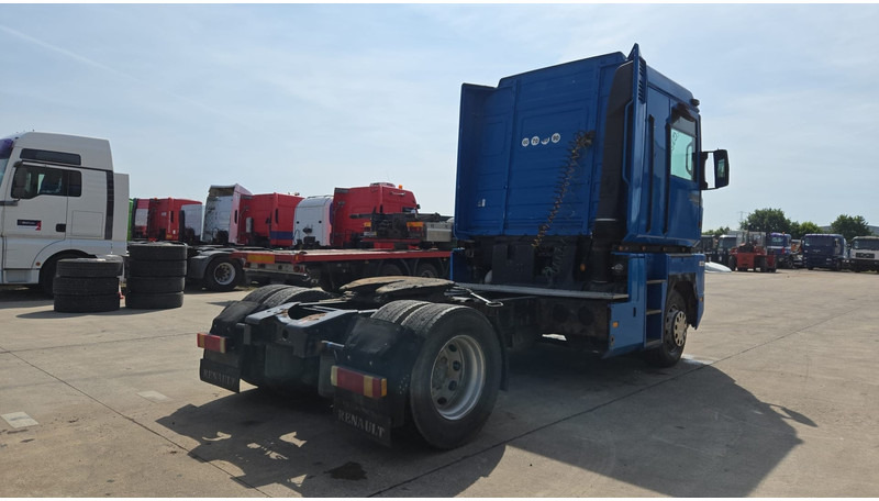 Renault Magnum 430 (POMPE MANUELLE / BOITE MANUELLE / MANUAL PUMP / MANUAL GEARBOX) - Xe đầu kéo: hình 5 Renault Magnum 430 (POMPE MANUELLE / BOITE MANUELLE / MANUAL PUMP / MANUAL GEARBOX) - Xe đầu kéo: hình 5