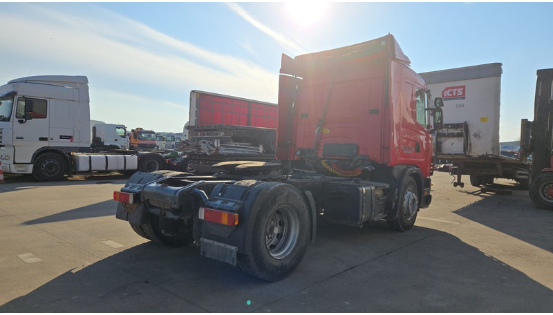 Scania 114 - 380 (PTO / HYDRAULIC PUMP / MANUAL GEARBOX / BOITE MANUELLE / LOW CAB) - Xe đầu kéo: hình 5 Scania 114 - 380 (PTO / HYDRAULIC PUMP / MANUAL GEARBOX / BOITE MANUELLE / LOW CAB) - Xe đầu kéo: hình 5