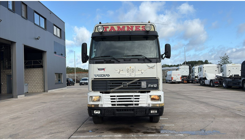 Volvo FH 12.420 (6X2 / BOITE MANUELLE / MANUAL GEARBOX / 8 PNEUS / 8 TYRES) - Xe đầu kéo: hình 4 Volvo FH 12.420 (6X2 / BOITE MANUELLE / MANUAL GEARBOX / 8 PNEUS / 8 TYRES) - Xe đầu kéo: hình 4