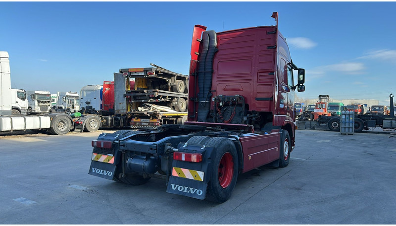 Volvo FH 400 (MANUAL GEARBOX / EURO 5 / BOITE MANUELLE) - Xe đầu kéo: hình 5 Volvo FH 400 (MANUAL GEARBOX / EURO 5 / BOITE MANUELLE) - Xe đầu kéo: hình 5