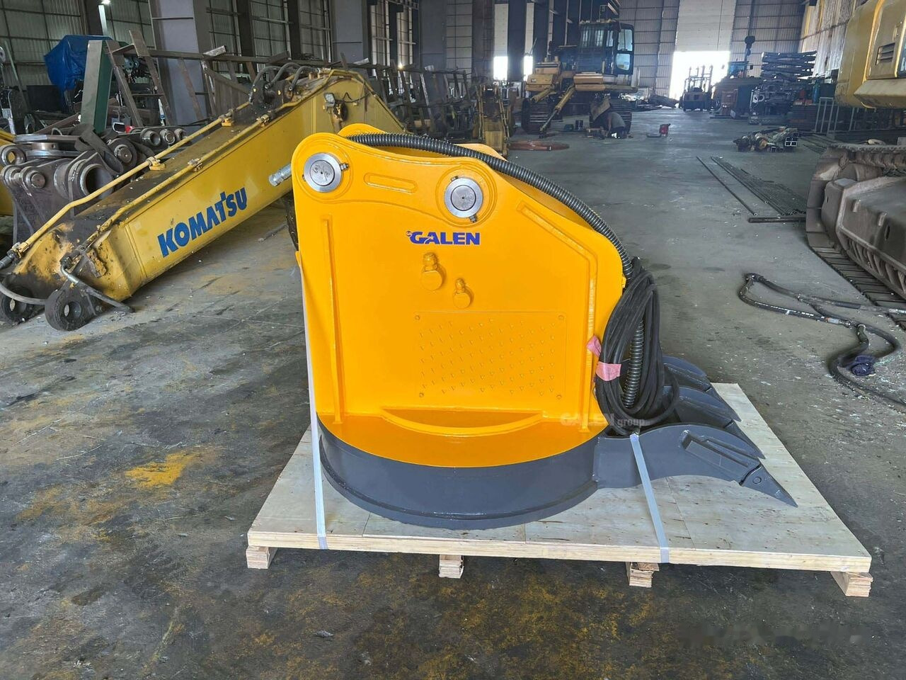 Galen Excavator Magnet for Metal Scraps - Đính kèm: hình 1 Galen Excavator Magnet for Metal Scraps - Đính kèm: hình 1
