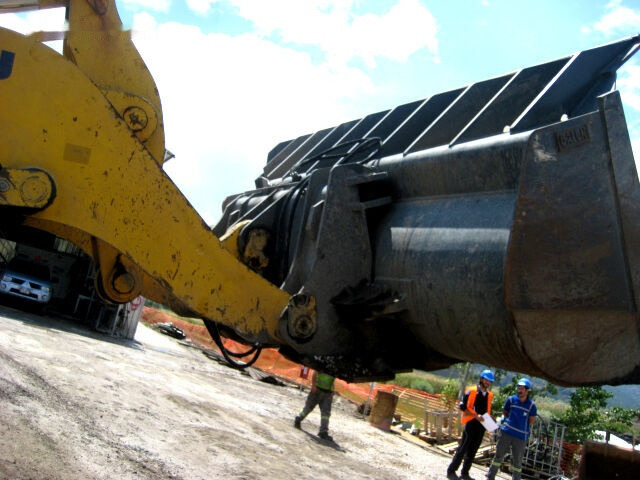 Komatsu HIGH DUMPING BUCKET - Gầu xúc lật: hình 1 Komatsu HIGH DUMPING BUCKET - Gầu xúc lật: hình 1