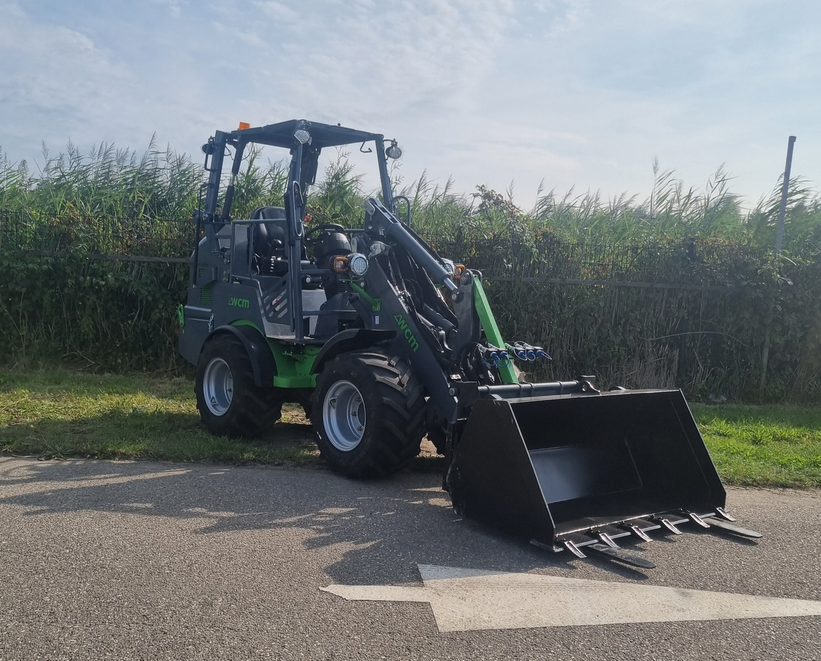 WCM L2312 - Máy xúc lật bánh lốp: hình 2 WCM L2312 - Máy xúc lật bánh lốp: hình 2