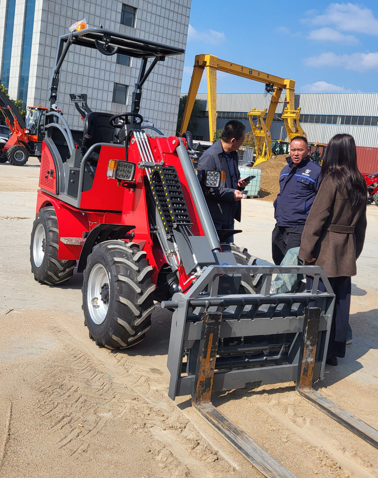 WCM-LT2110e - Máy xúc lật bánh lốp: hình 1 WCM-LT2110e - Máy xúc lật bánh lốp: hình 1