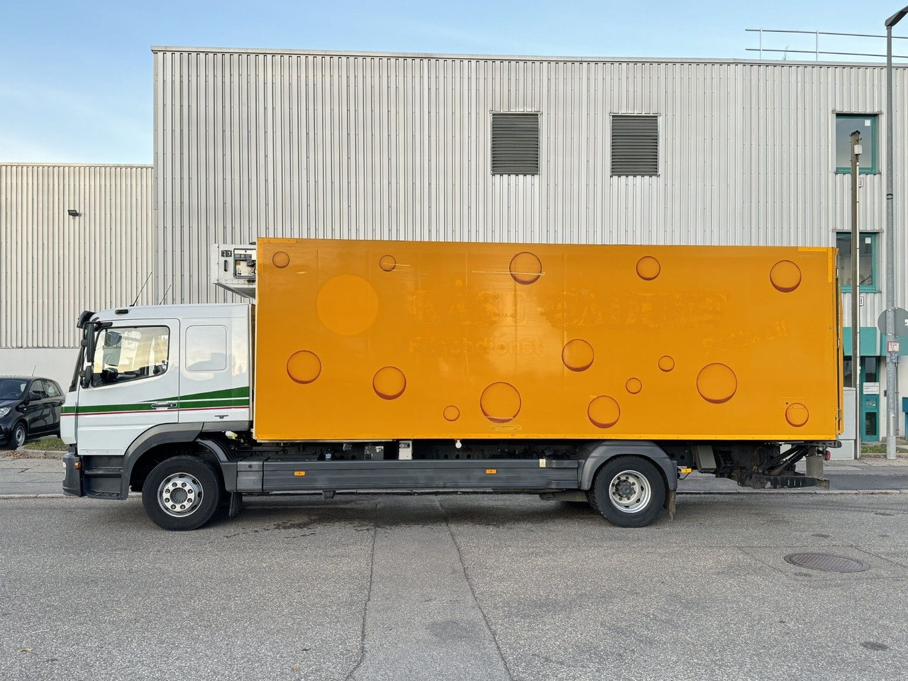 Mercedes-Benz Atego 1524 L-Haus Tiefkühlkoffer 6,9m LBW Tür - Xe tải đông lạnh: hình 4 Mercedes-Benz Atego 1524 L-Haus Tiefkühlkoffer 6,9m LBW Tür - Xe tải đông lạnh: hình 4