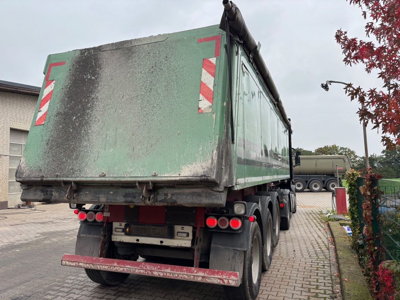 Langendorf SKA 24/30 Alu-Kippmulde, 30m³, Lift-Achse, Rollp - Sơ mi rơ moóc ben: hình 4 Langendorf SKA 24/30 Alu-Kippmulde, 30m³, Lift-Achse, Rollp - Sơ mi rơ moóc ben: hình 4