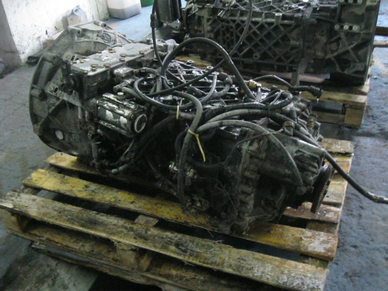 ZF 16S221 DAF XF 95 - Hộp số cho Xe tải: hình 2 ZF 16S221 DAF XF 95 - Hộp số cho Xe tải: hình 2
