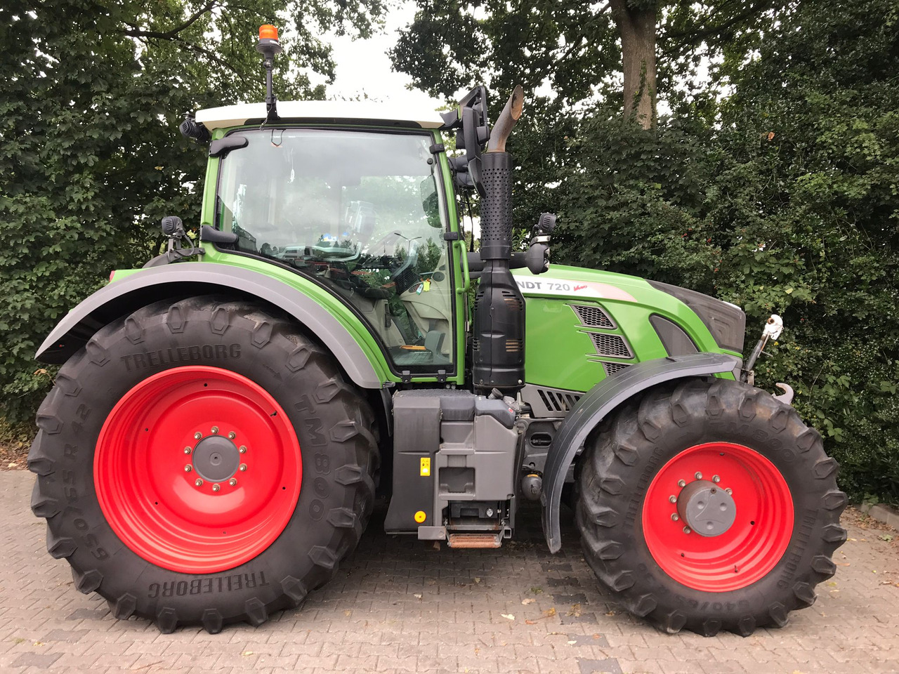 FENDT 720 Vario S4 PowerPlus - Máy cày: hình 4 FENDT 720 Vario S4 PowerPlus - Máy cày: hình 4