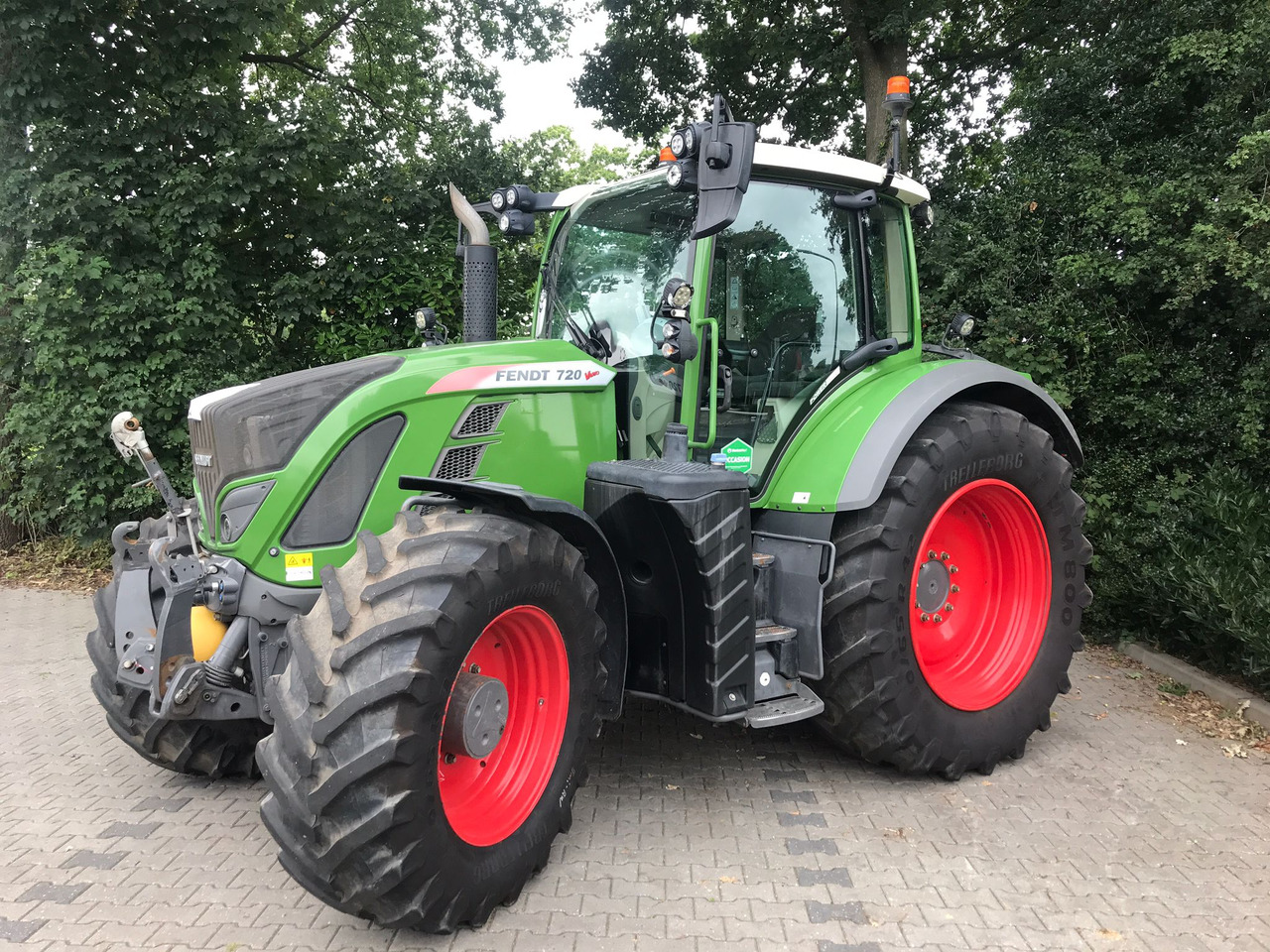 FENDT 720 Vario S4 PowerPlus - Máy cày: hình 1 FENDT 720 Vario S4 PowerPlus - Máy cày: hình 1