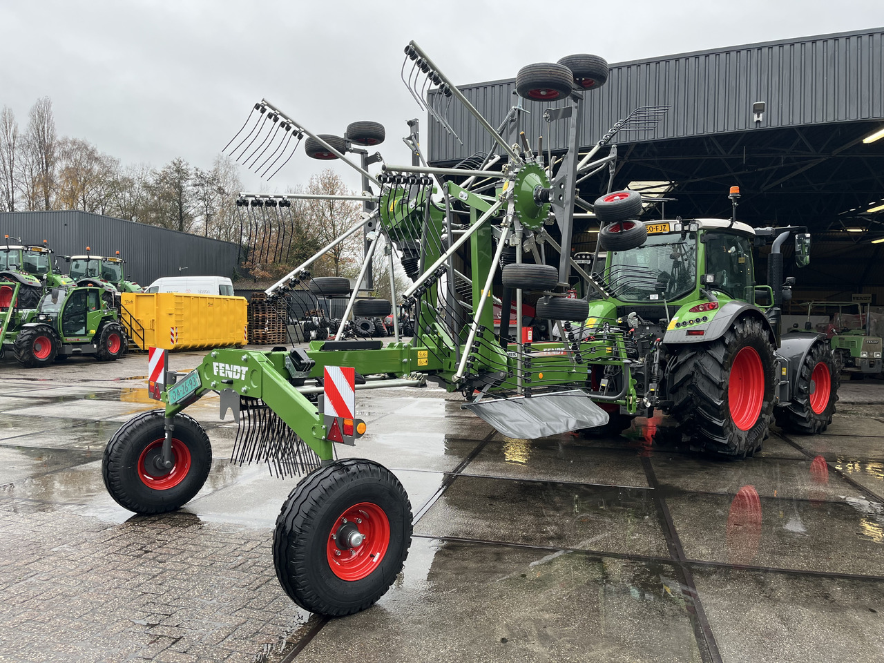 FENDT Former 880 - Bừa: hình 2 FENDT Former 880 - Bừa: hình 2