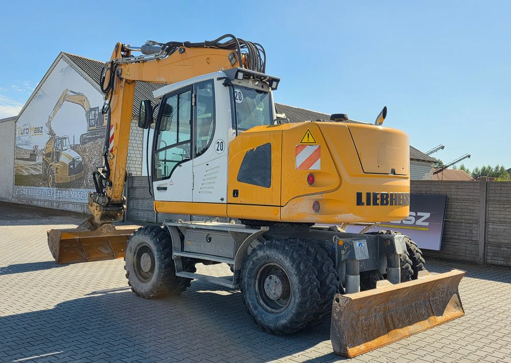Liebherr A918 COMPACT, 2014 ROK, SW 48 LIKUFIX szybkozłącze - Máy xúc bánh lốp: hình 3 Liebherr A918 COMPACT, 2014 ROK, SW 48 LIKUFIX szybkozłącze - Máy xúc bánh lốp: hình 3