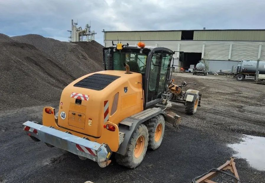New Holland 836C AWD, 6X6, 2016 ROK, SYSTEM NIWELACJI TRIMBLE 3D - Máy lăn: hình 4 New Holland 836C AWD, 6X6, 2016 ROK, SYSTEM NIWELACJI TRIMBLE 3D - Máy lăn: hình 4