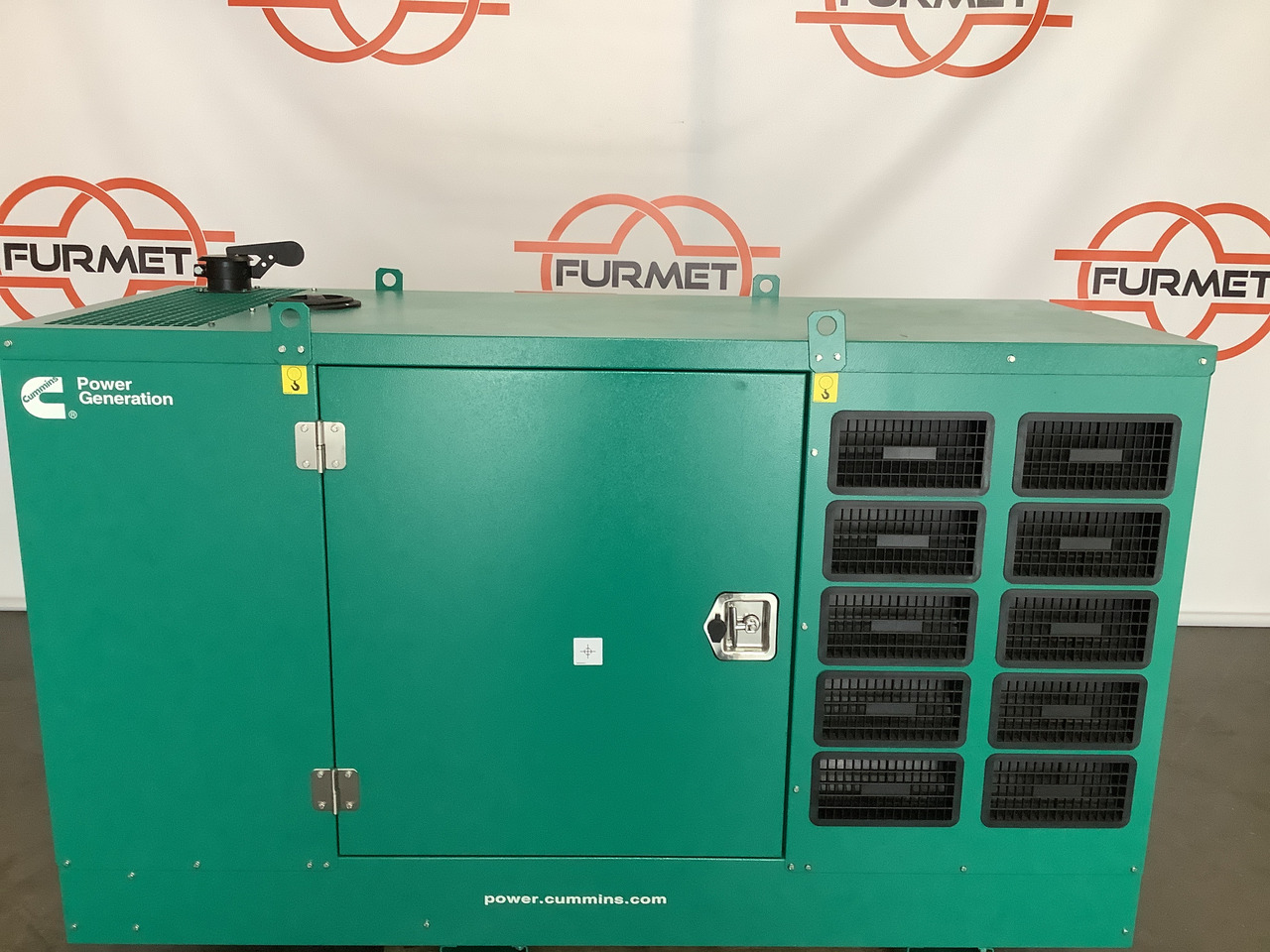 Cummins C22D5Q. 22KVA Generator. Brand new. - Bộ phát điện: hình 1 Cummins C22D5Q. 22KVA Generator. Brand new. - Bộ phát điện: hình 1