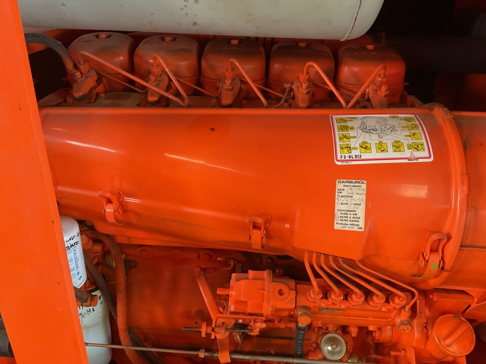 Deutz F5L912, 45KVA generator set. Low hours - Bộ phát điện: hình 4 Deutz F5L912, 45KVA generator set. Low hours - Bộ phát điện: hình 4