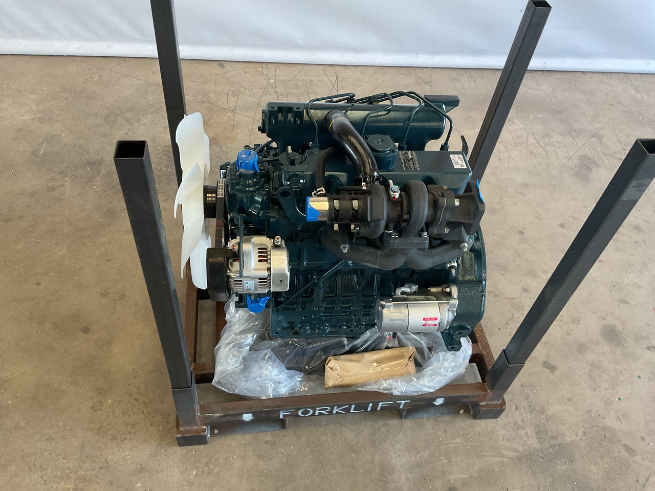 Kubota V2403T - Động cơ: hình 3 Kubota V2403T - Động cơ: hình 3