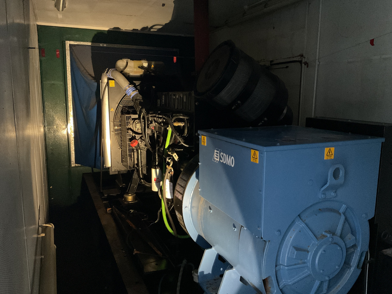 Volvo 1242GE, 450KVA super silent generator station. Complete and low hours. - Bộ phát điện: hình 5 Volvo 1242GE, 450KVA super silent generator station. Complete and low hours. - Bộ phát điện: hình 5