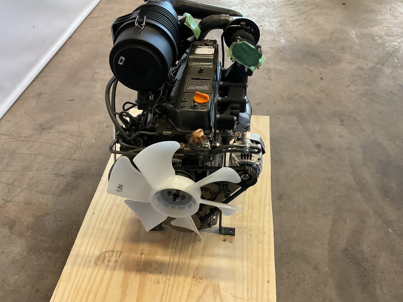 Yanmar 4TNV84T - Động cơ: hình 5 Yanmar 4TNV84T - Động cơ: hình 5