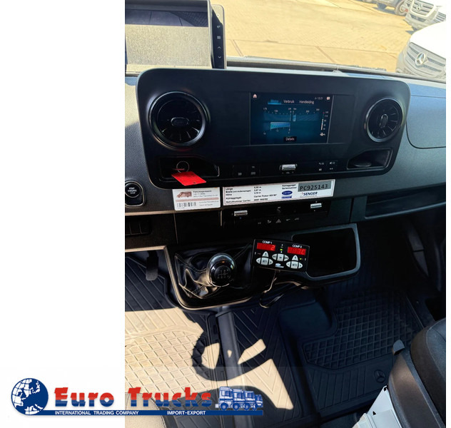 Xe van đông lạnh Mercedes-Benz Sprinter 316 only export: hình 12