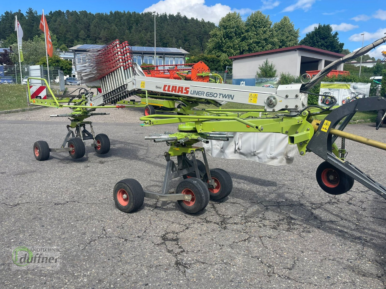 CLAAS Liner 650 Twin - Dàn trải/ Cào: hình 1 CLAAS Liner 650 Twin - Dàn trải/ Cào: hình 1