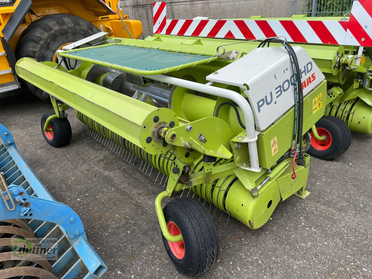 CLAAS PU 300 HD - Đính kèm máy gặt đập thức ăn gia súc: hình 4 CLAAS PU 300 HD - Đính kèm máy gặt đập thức ăn gia súc: hình 4