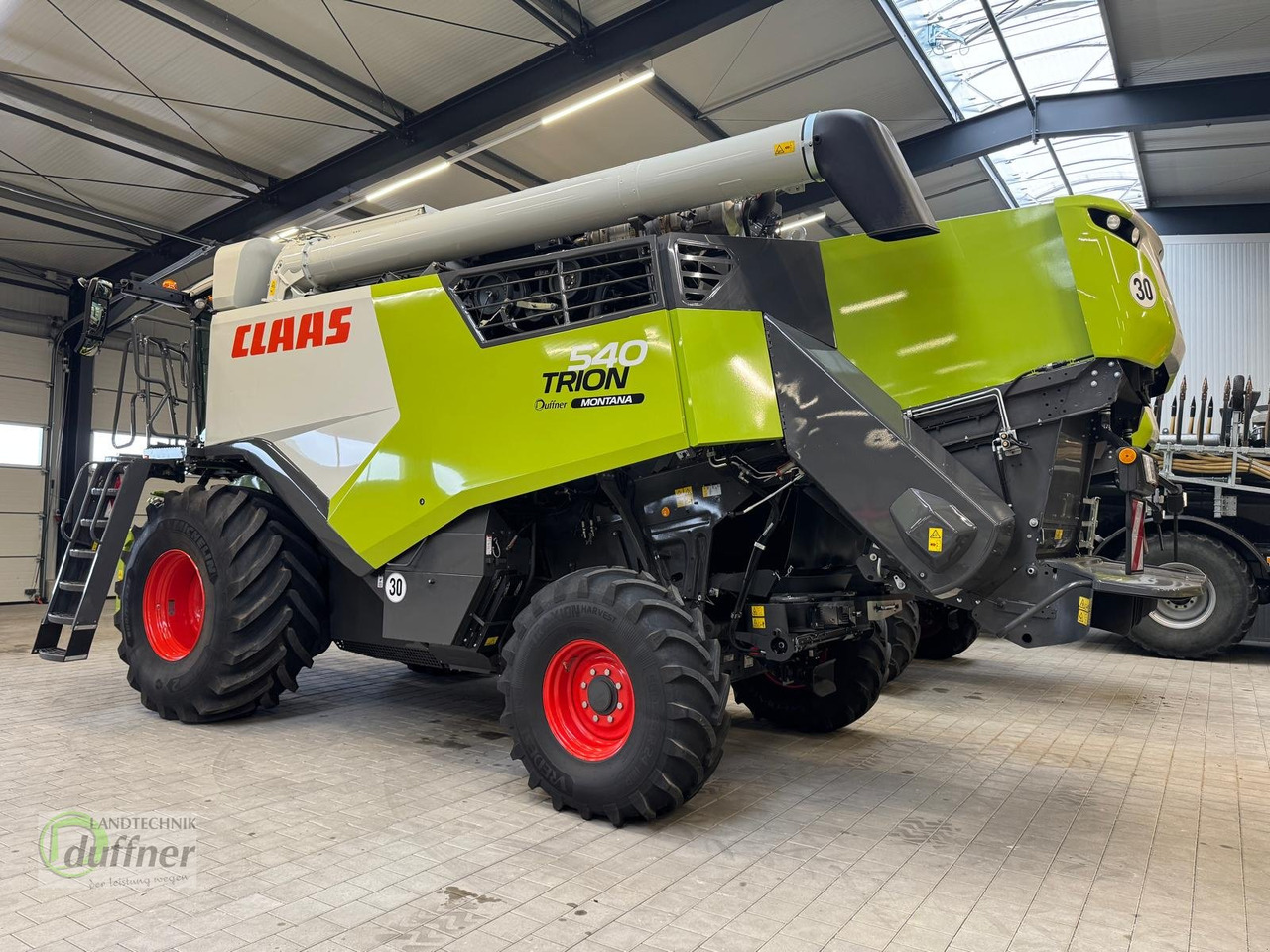 CLAAS Trion 540 Montana - Máy gặt đập: hình 2 CLAAS Trion 540 Montana - Máy gặt đập: hình 2