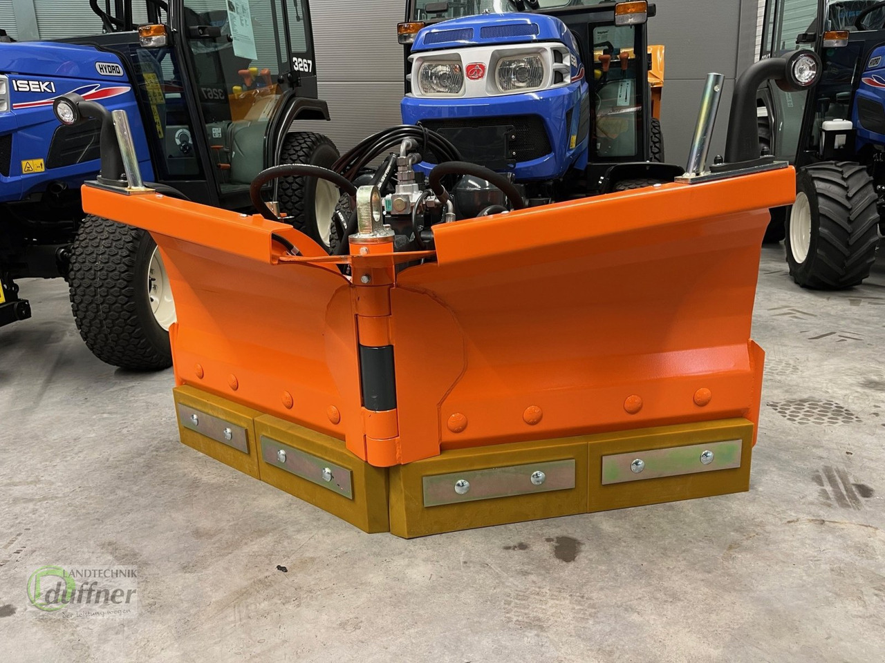 Tuchel Vario 150 - Cày tuyết cho Tiện ích/ Xe đặc dụng: hình 3 Tuchel Vario 150 - Cày tuyết cho Tiện ích/ Xe đặc dụng: hình 3