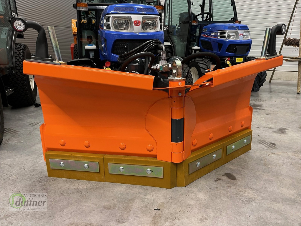 Tuchel Vario 150 - Cày tuyết cho Tiện ích/ Xe đặc dụng: hình 1 Tuchel Vario 150 - Cày tuyết cho Tiện ích/ Xe đặc dụng: hình 1