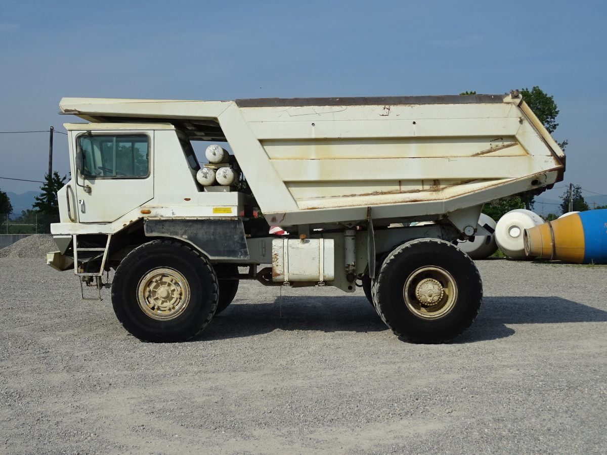 ASTRA RD 28 - Xe ben cứng/ Xe chở đá: hình 2 ASTRA RD 28 - Xe ben cứng/ Xe chở đá: hình 2