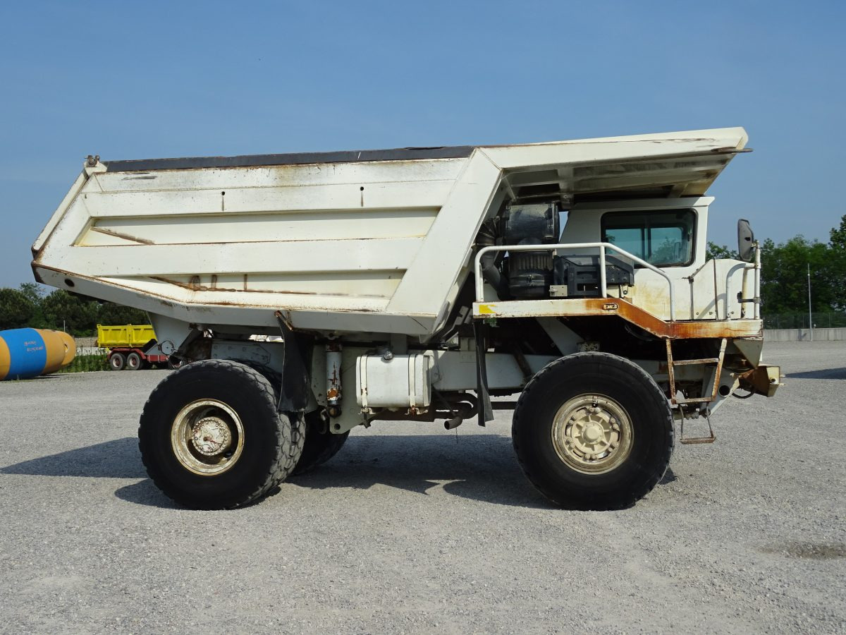 ASTRA RD 28 - Xe ben cứng/ Xe chở đá: hình 4 ASTRA RD 28 - Xe ben cứng/ Xe chở đá: hình 4