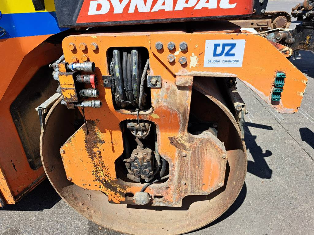 Dynapac CG233HF - Máy lăn đường: hình 4 Dynapac CG233HF - Máy lăn đường: hình 4