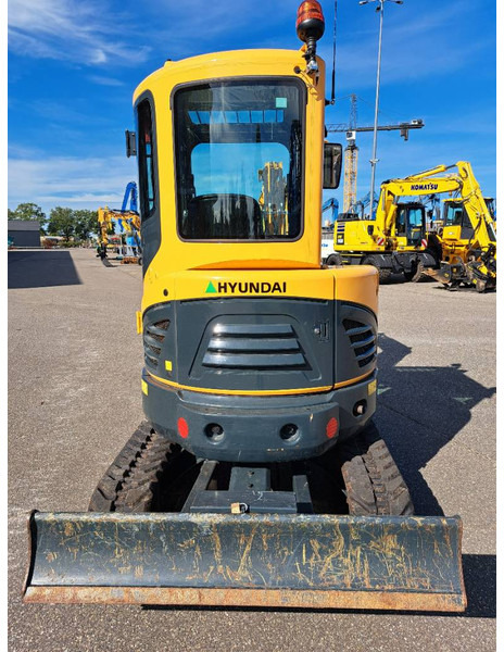 Hyundai R30 Z-9AK - Máy xúc mini: hình 3 Hyundai R30 Z-9AK - Máy xúc mini: hình 3