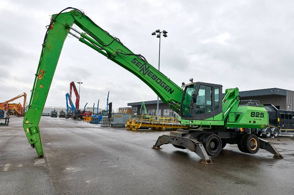 Sennebogen 825M-C - Máy cạp rác/ Công nghiệp: hình 3 Sennebogen 825M-C - Máy cạp rác/ Công nghiệp: hình 3