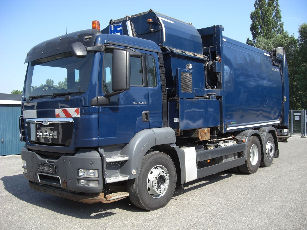 MAN 26360FNLL / SEITENLADER MAN 26360FNLL / SEITENLADER - Xe tải chở rác: hình 1 MAN 26360FNLL / SEITENLADER MAN 26360FNLL / SEITENLADER - Xe tải chở rác: hình 1
