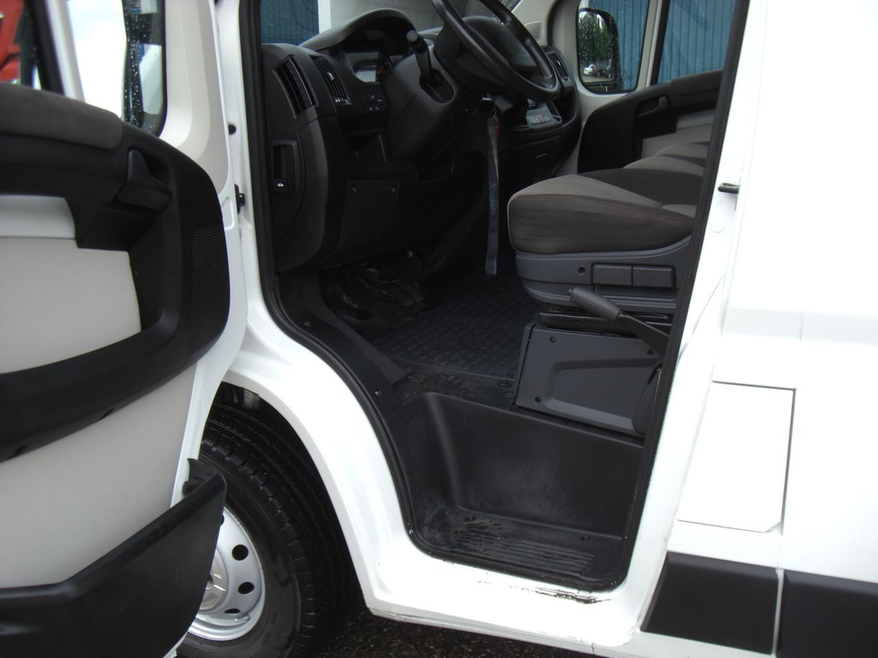 Xe van nhỏ gọn Peugeot BOXER 2,0 KURZ/NIEDRIG: hình 9