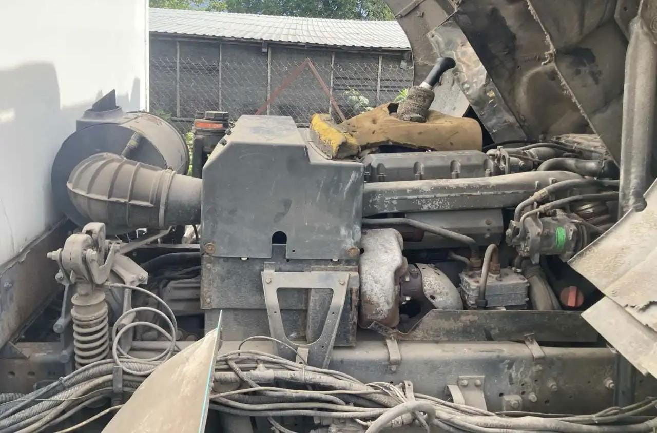 Xe chở container/ Xe tải hoán đổi thân DAF CF 85 Container body: hình 8