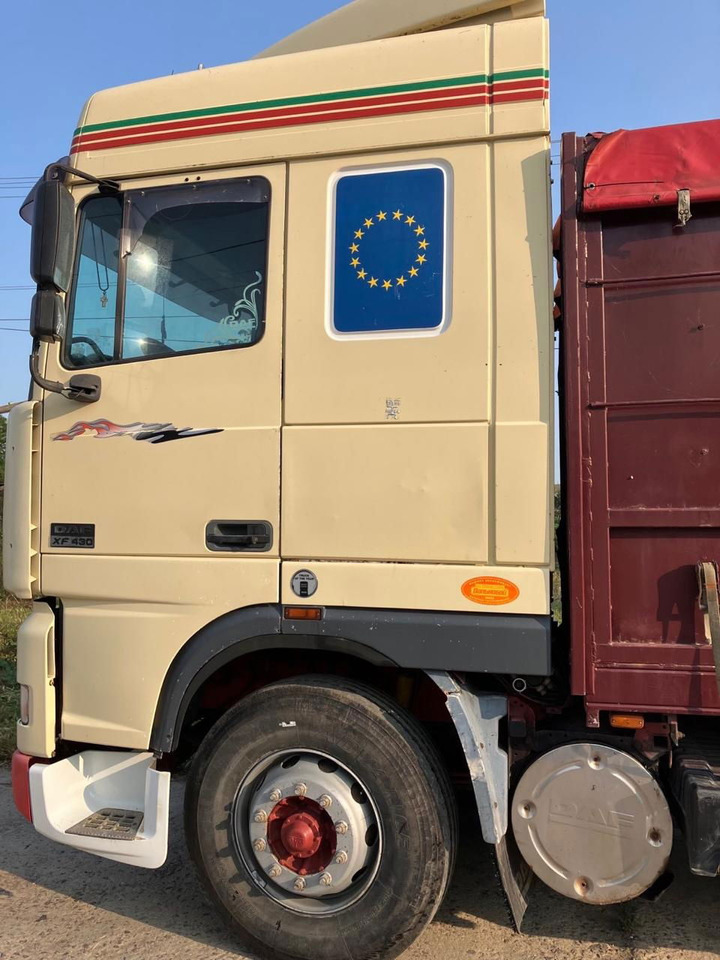 DAF XF 95 430 Platform - Xe tải thùng lửng/ Phẳng: hình 2 DAF XF 95 430 Platform - Xe tải thùng lửng/ Phẳng: hình 2