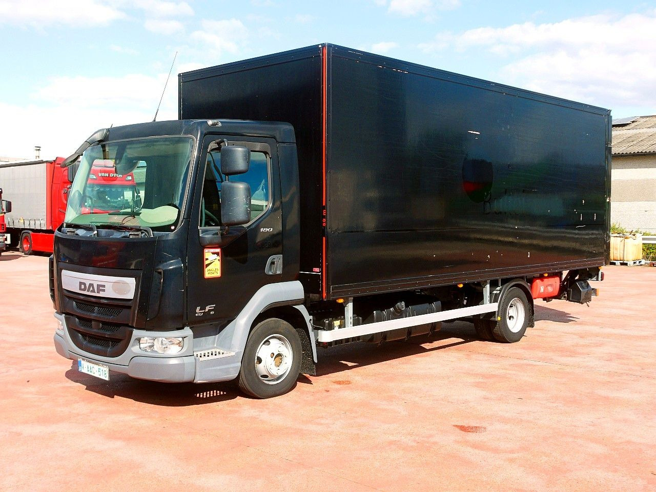 DAF LF FA 180 MEUBEL KOFFER LBW LUFT FEDERUNG AIRCO - Xe tải hộp: hình 4 DAF LF FA 180 MEUBEL KOFFER LBW LUFT FEDERUNG AIRCO - Xe tải hộp: hình 4