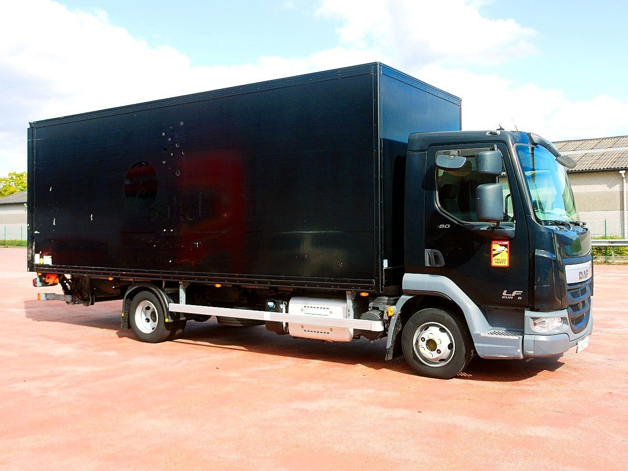 DAF LF FA 180 MEUBEL KOFFER LBW LUFT FEDERUNG AIRCO - Xe tải hộp: hình 3 DAF LF FA 180 MEUBEL KOFFER LBW LUFT FEDERUNG AIRCO - Xe tải hộp: hình 3