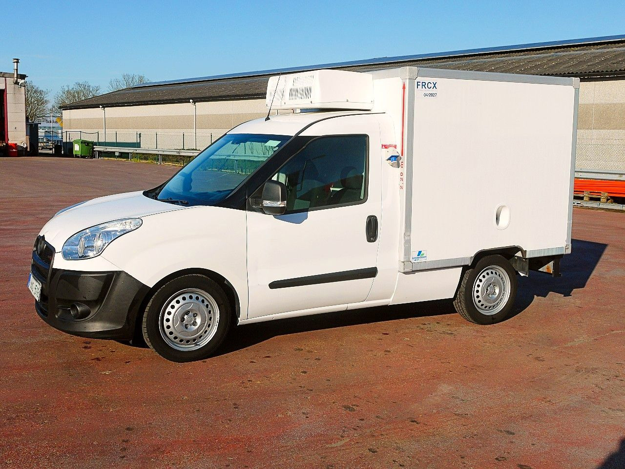 Fiat 1.3 DOBLO KUHLKOFFER RELEC FROD TR22 -20C - Xe van đông lạnh: hình 4 Fiat 1.3 DOBLO KUHLKOFFER RELEC FROD TR22 -20C - Xe van đông lạnh: hình 4