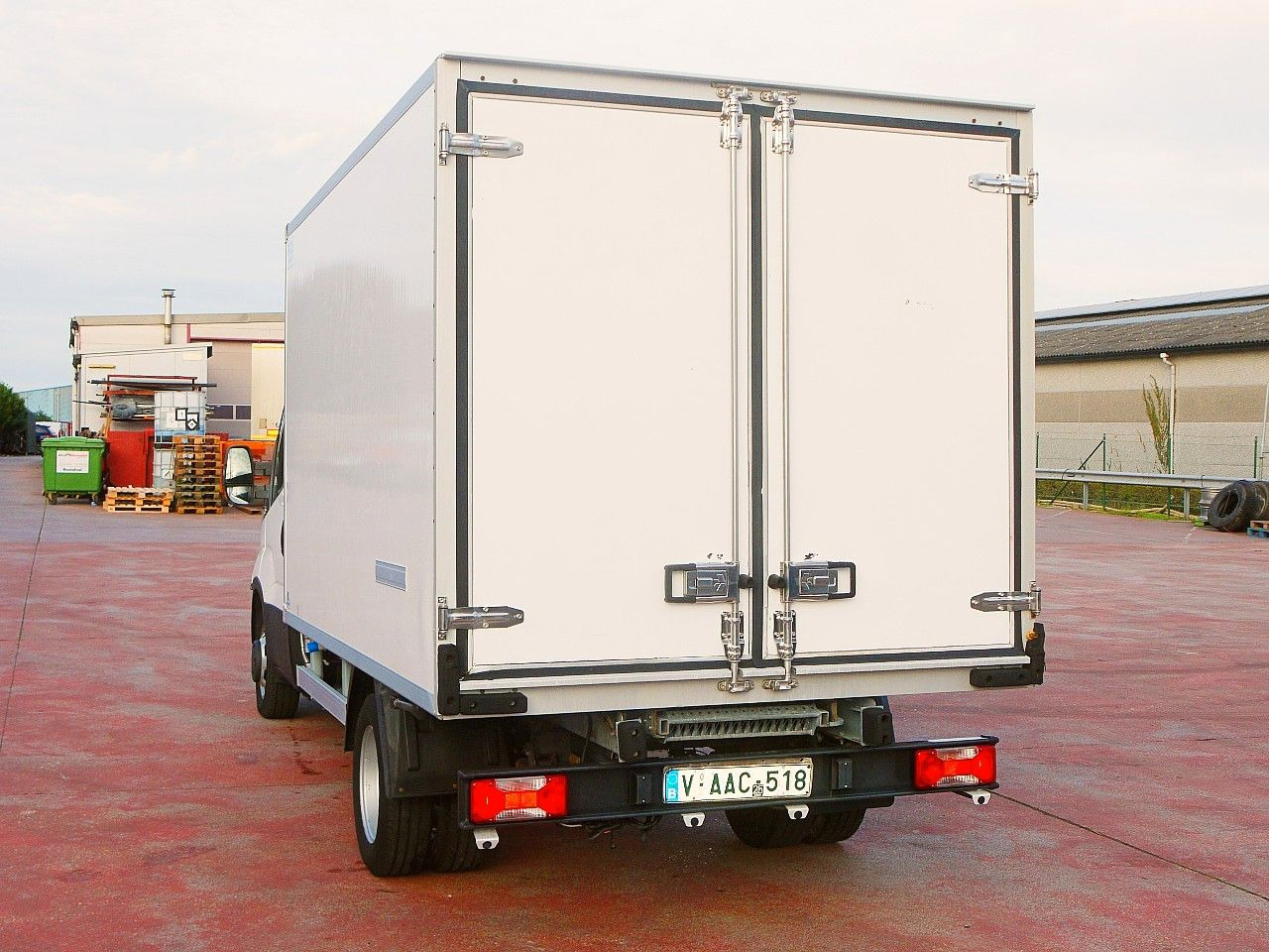 Xe van đông lạnh Iveco 35C13 DAILY KUHLKOFFER CARRIER XARIOS 350 -29C: hình 7