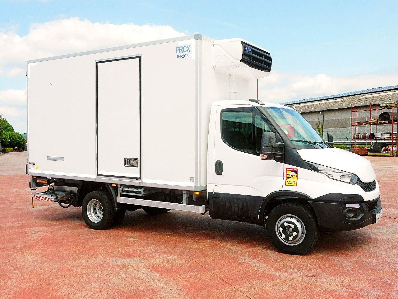 Iveco 70C17 KUHLKOFFER CARRIER XARIOS 500 A/C LUFT LBW - Xe van đông lạnh: hình 2 Iveco 70C17 KUHLKOFFER CARRIER XARIOS 500 A/C LUFT LBW - Xe van đông lạnh: hình 2