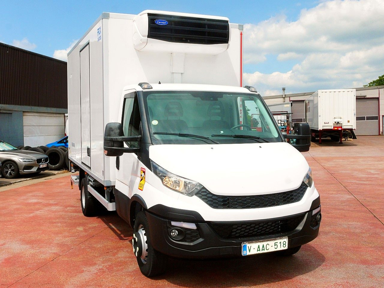 Iveco 70C17 KUHLKOFFER CARRIER XARIOS 500 A/C LUFT LBW - Xe van đông lạnh: hình 1 Iveco 70C17 KUHLKOFFER CARRIER XARIOS 500 A/C LUFT LBW - Xe van đông lạnh: hình 1