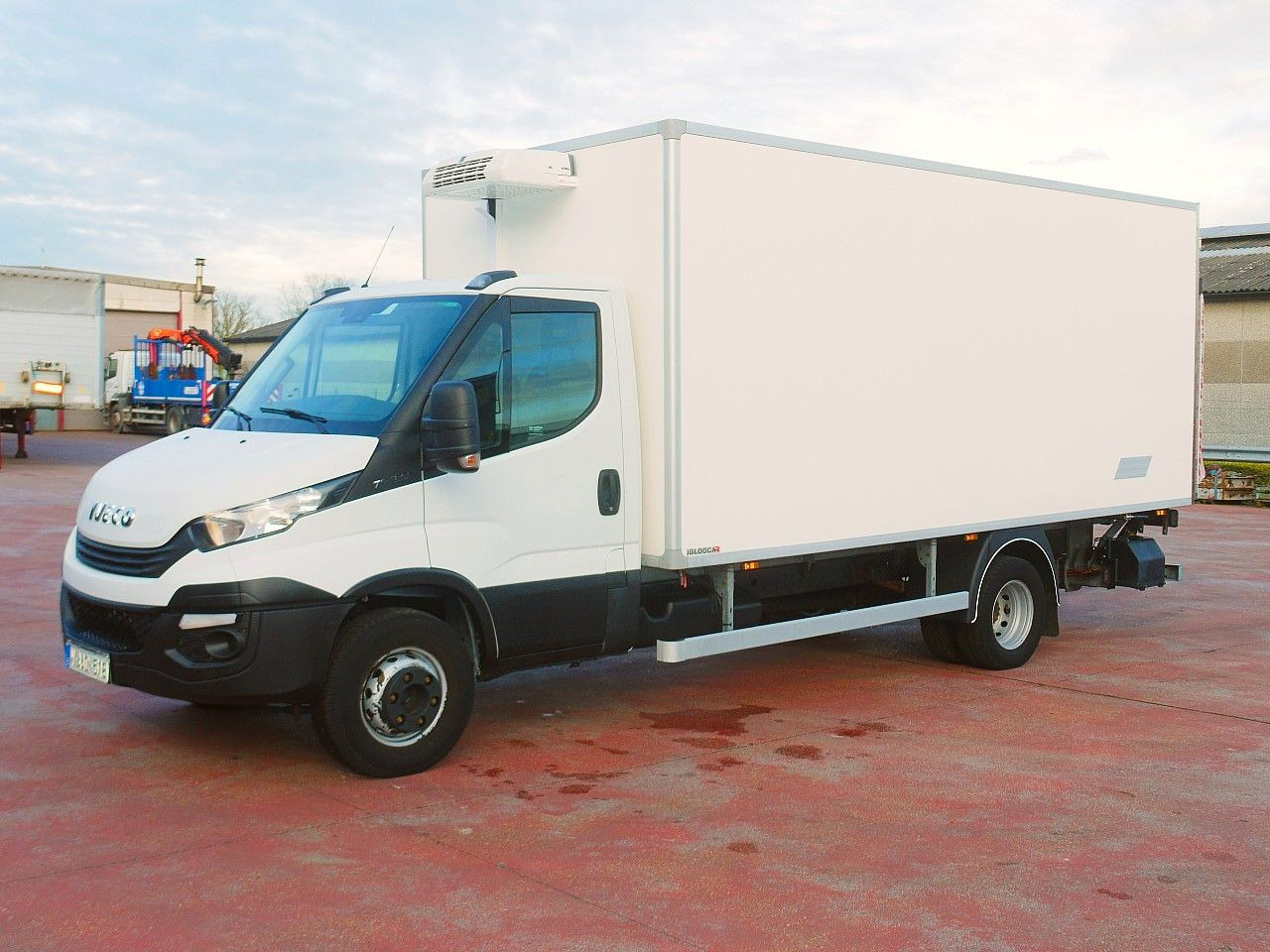 Iveco 70C18 DAILY KUHLKOFFE THERMOKING V300 LBW A/C - Xe van đông lạnh: hình 4 Iveco 70C18 DAILY KUHLKOFFE THERMOKING V300 LBW A/C - Xe van đông lạnh: hình 4
