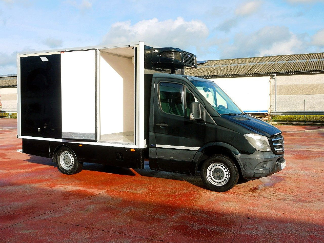 Mercedes-Benz 319 SPRINTER V6 KUHLKOFFER CARRIER PULSOR 600 MT - Xe van đông lạnh: hình 4 Mercedes-Benz 319 SPRINTER V6 KUHLKOFFER CARRIER PULSOR 600 MT - Xe van đông lạnh: hình 4