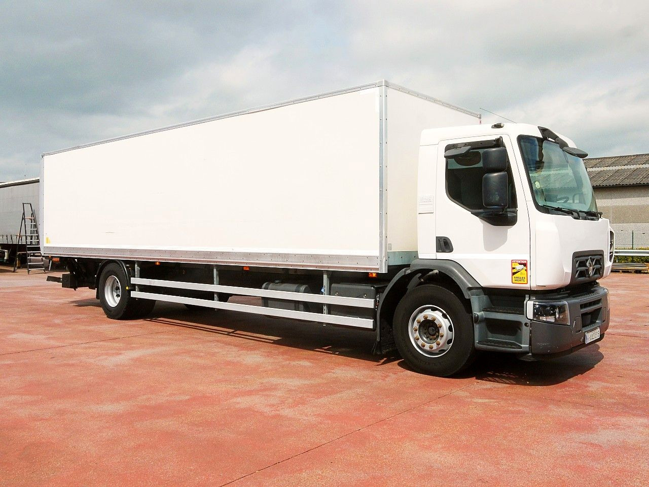 Renault D 19.280 MEUBEL KOFFER LADEBORDWAND 180tkm - Xe tải hộp: hình 3 Renault D 19.280 MEUBEL KOFFER LADEBORDWAND 180tkm - Xe tải hộp: hình 3