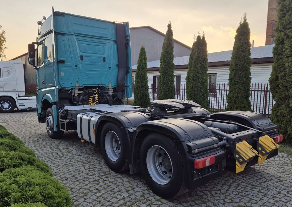 Mercedes-Benz AROCS - Xe đầu kéo: hình 4 Mercedes-Benz AROCS - Xe đầu kéo: hình 4